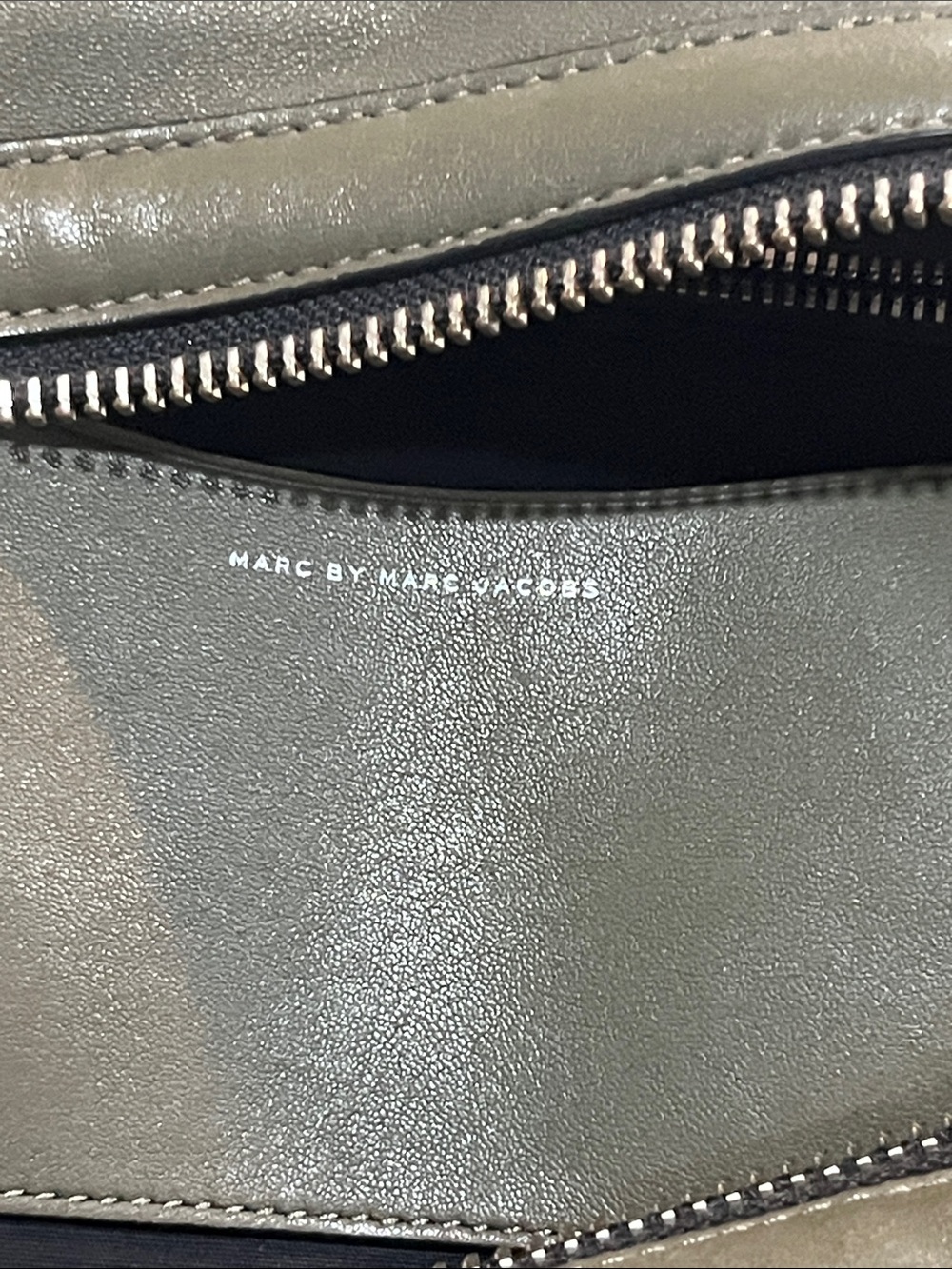 Marc Jacobs Olive Green Leather Shoulder Satchel - Picture 4 of 12